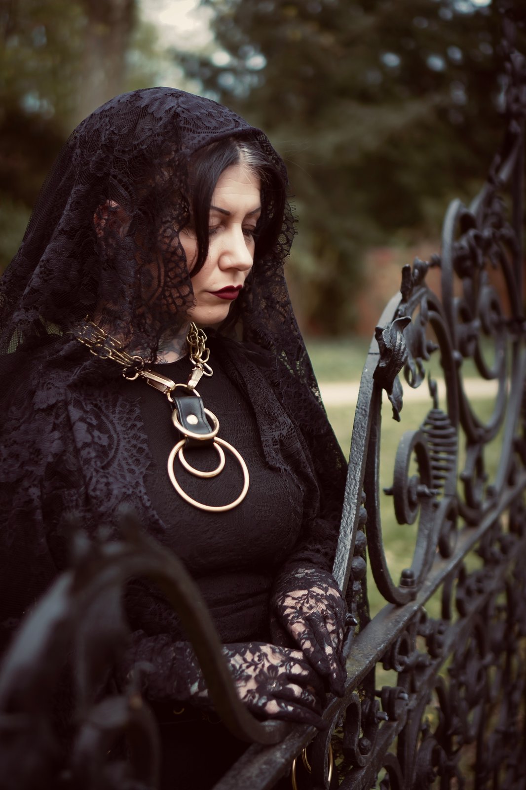 black and gold vegan leather goth necklace collar choker chains gothic faux leather pvc 