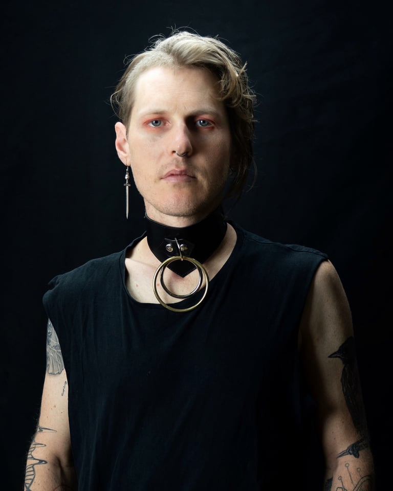 gothic collar goth choker vegan leather faux leather black silver gold 