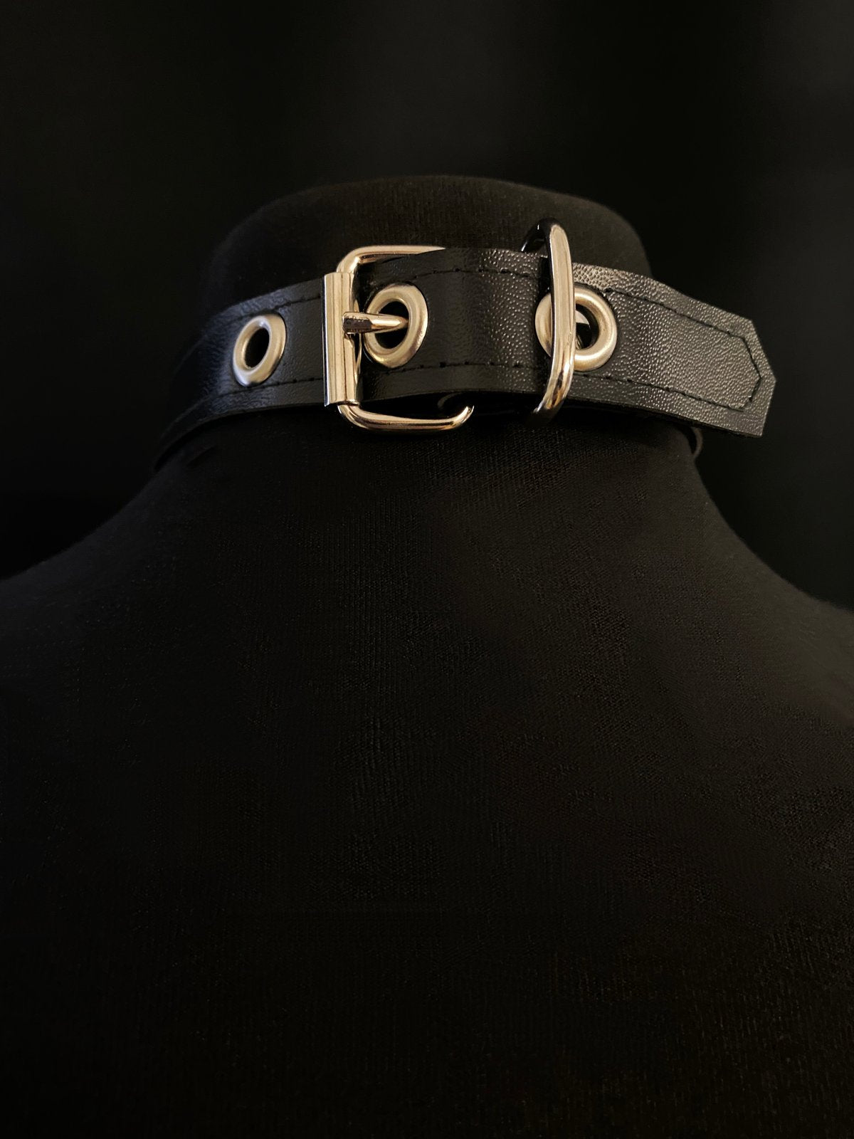 gothic collar goth choker vegan leather faux leather black silver pvc studs cross crucifix